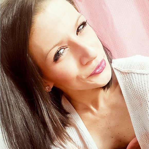 Meet your Posher, Haley - Picture 4 of 8